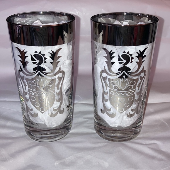 Set (2) MCM Kimiko 1960s Vintage Highball Silver Knight Shield Glasses VGUC - Picture 3 of 17
